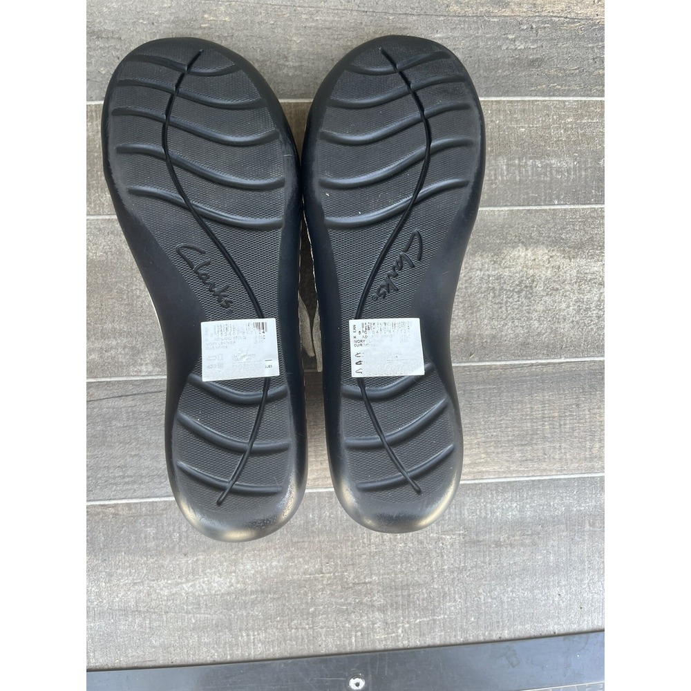Clarks White Leather Women's Casual Mary Jane Flats - Picture 9 of 11
